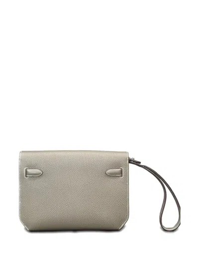 Pre-owned Hermes 2024 Kelly Depeches 25 Clutch Bag In Neutral