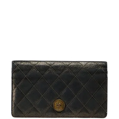 Pre-owned Chanel Matelasse Leather Long Wallet (bi-fold) () In Black