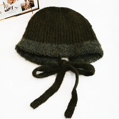 Fashnzfab Stylish Knitted Winter Bonnet Hat In Black
