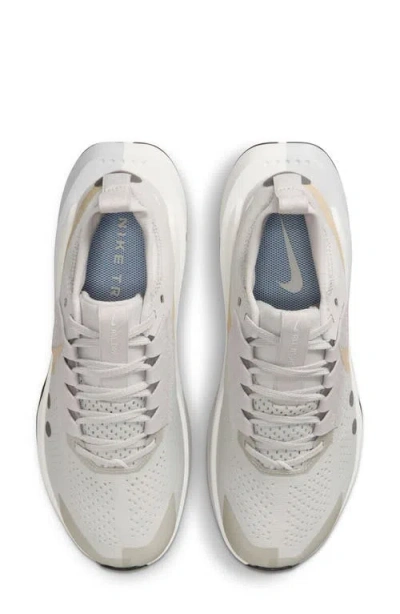 Nike Zegama 2 Trail Running Shoe In White