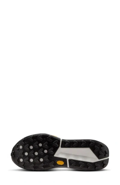 Nike Zegama 2 Trail Running Shoe In White