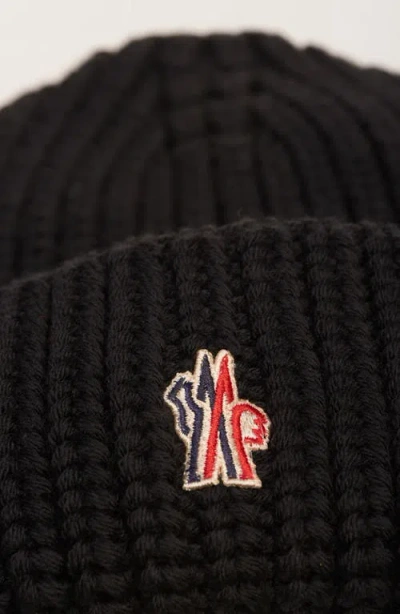 Moncler Grenoble Logo Patch Knitted Beanie In Black