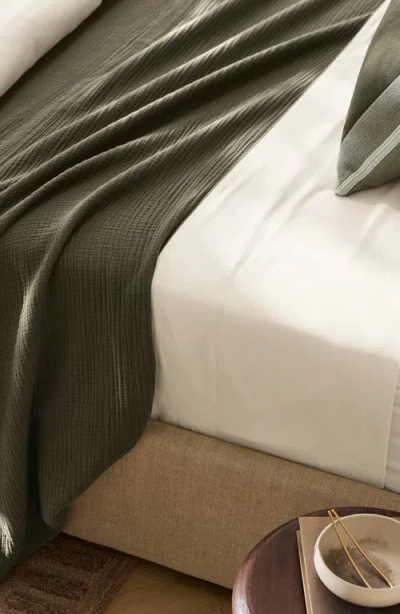 Boll & Branch Dream Bed Blanket In Green