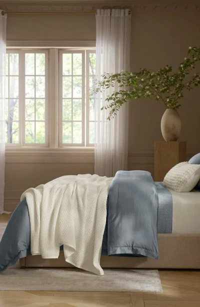 Boll & Branch Waffle Organic Cotton Blanket In White