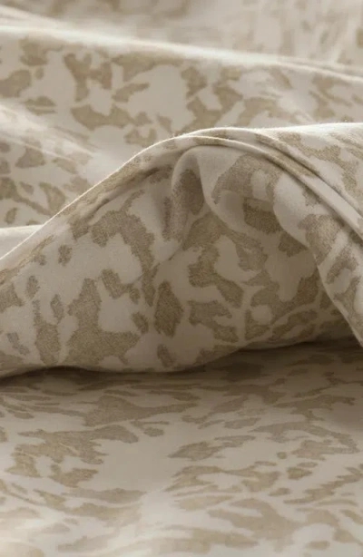 Boll & Branch Signature Garden Comforter Set In Brown