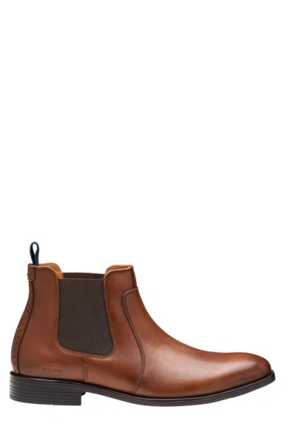 Johnston & Murphy Reeve Chelsea Boot In Brown
