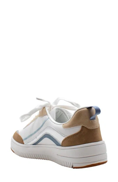 Volatile Sloane Sneaker In White