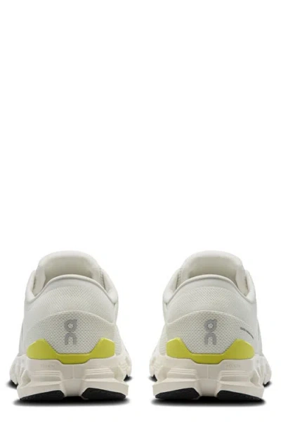 On Cloud X 4 Training Shoe In Multi