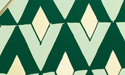 Prada Paradoxe Eau De Parfum 50ml Gift Set (worth £118) In Pink