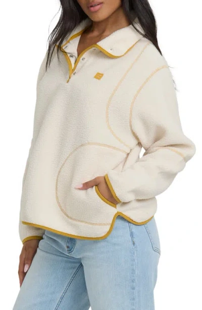 Billabong Streamer Half Snap Fleece Pullover In White