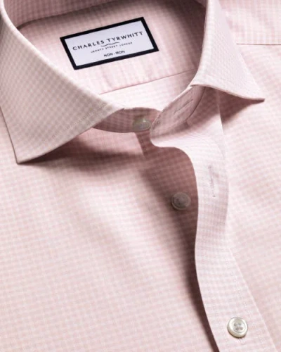 Charles Tyrwhitt Non-iron Poplin Gingham Shirt In Pink