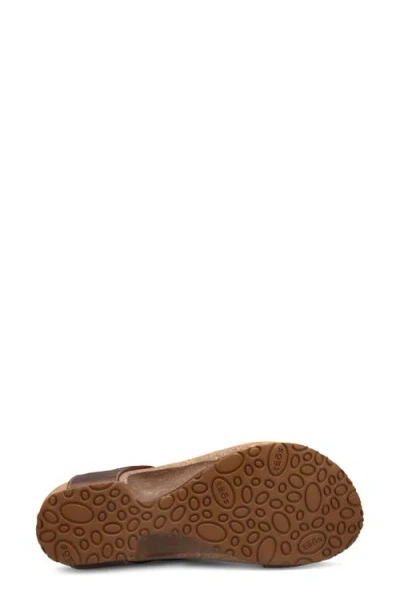 Taos Loop Toe Loop Sandal In Brown