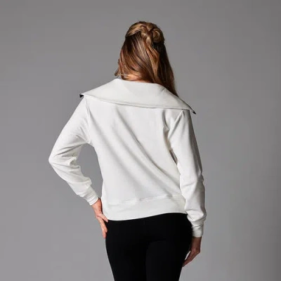 Tavi Cozy Collared Sweatshirt In Gray