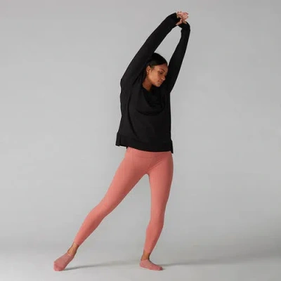 Tavi Cozy Sweatshirt In Black