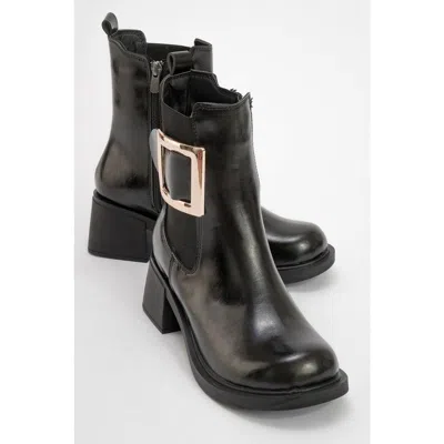 Prologue Shoes Moriah Buckle Block Heel Boot In Multi