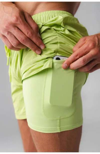 Vitality React Run Short In Green