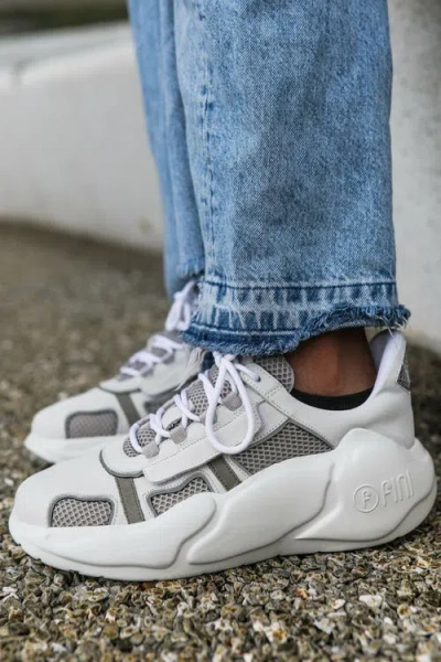 Fini Desiderata V2 White Mocha Sneaker In White