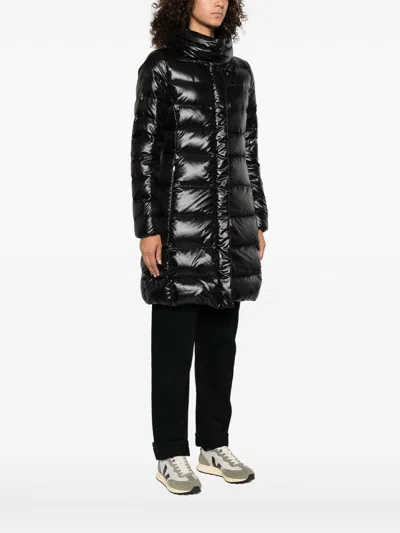 Fay Quilted Nero Down Coat With Structured Collar In Black