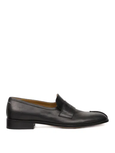 Mm6 Maison Margiela Split-toe Loafers In Black Calf Leather In Multi