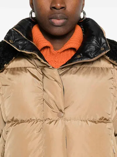 Moncler Piumino Corto Castelnou Con Cappuccio In Pile E Trapuntatura A Quadri In Neutral