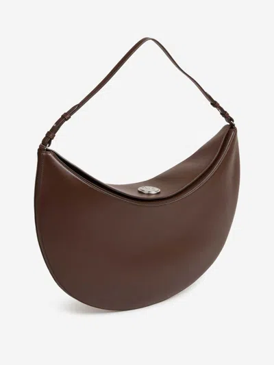 Jacquemus Le Calisso Rond Large Brown Shoulder Bag With Adjustable Strap And Embossed Logo In Leathe In Brown