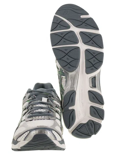Asics Gel Cumulus 16 Running Shoe In Multi
