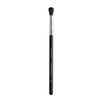 Sigma Beauty E38 Diffused Crease Brush In Black