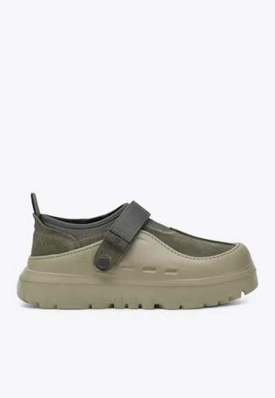 Ugg Low-cut Flat Shoes With Minimalistic Design In Green