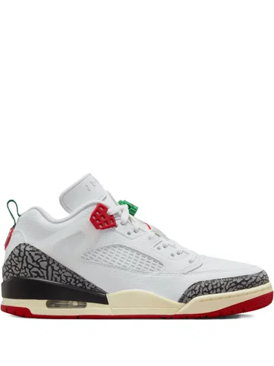 Jordan Spizike Low Se Snaekers In White