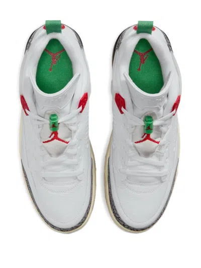 Jordan Spizike Low Se Snaekers In White