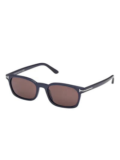 Tom Ford Ft1300 Rectangular Frame Sunglasses In Brown
