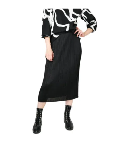 Issey Miyake Pleated Skirt In Black