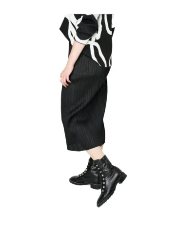 Issey Miyake Pleated Skirt In Black