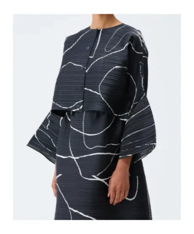 Issey Miyake Abstract Pattern Cropped Cardigan With Flared Sleeves In Black