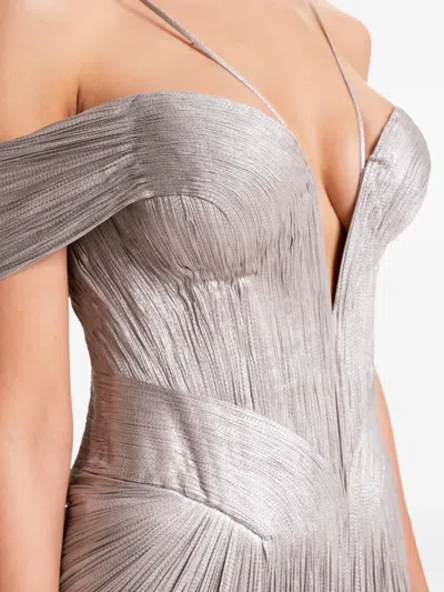 正面褶饰开衩礼服