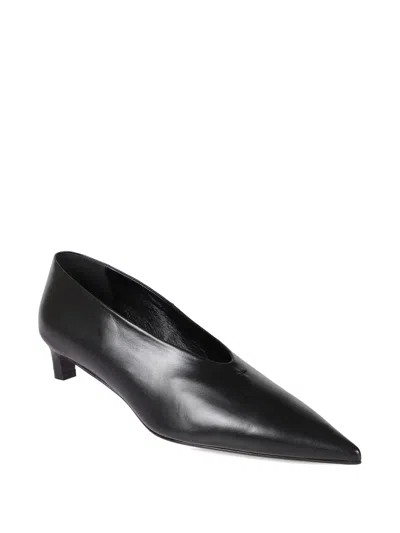Jil Sander Pointed Toe Patent Leather Pumps In Black