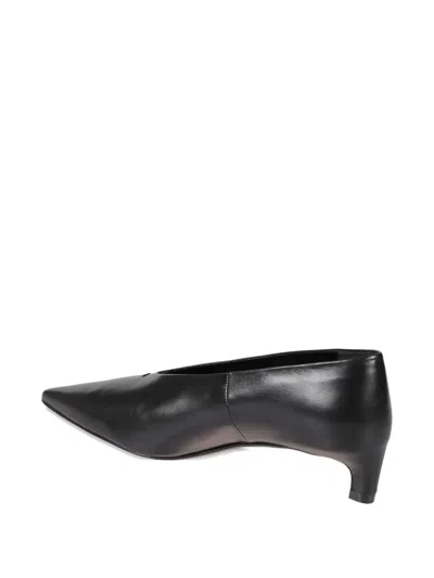 Jil Sander Pointed Toe Patent Leather Pumps In Black