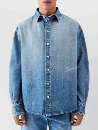 Jacquemus La Chemise De-nimes Simon With Embroidered Logo In Blue