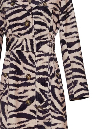 斑马纹束腰风衣