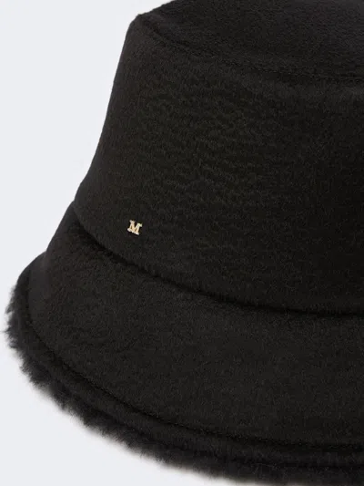 Max Mara Reversible Camel And Teddy Fabric Cloche Hat In Black