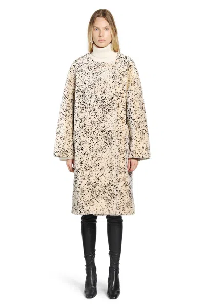 Totême Toteme Stracciatella Shearling Coat In Neutral