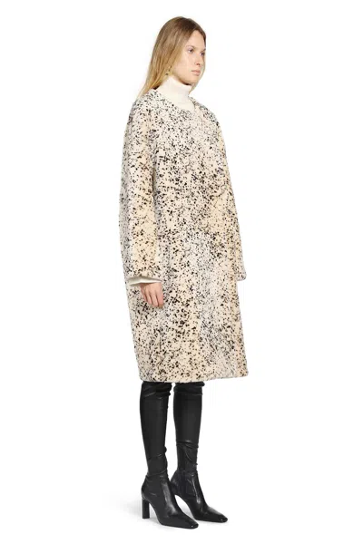 Totême Toteme Stracciatella Shearling Coat In Neutral