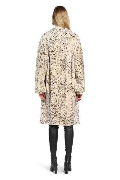 Totême Toteme Stracciatella Shearling Coat In Neutral