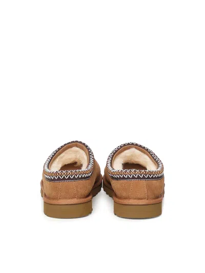 Ugg Slip-on Clog In Soft Suede With Sheepskin Lining In Brown