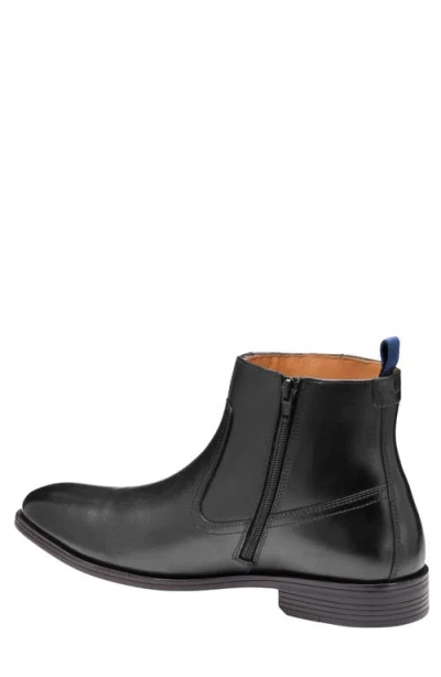 Johnston & Murphy Reeve Zip Boot In Black