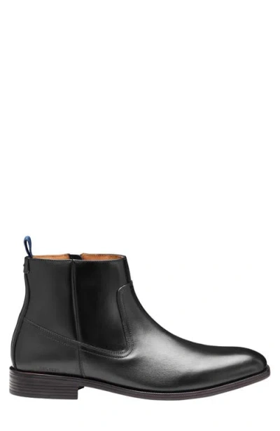 Johnston & Murphy Reeve Zip Boot In Black