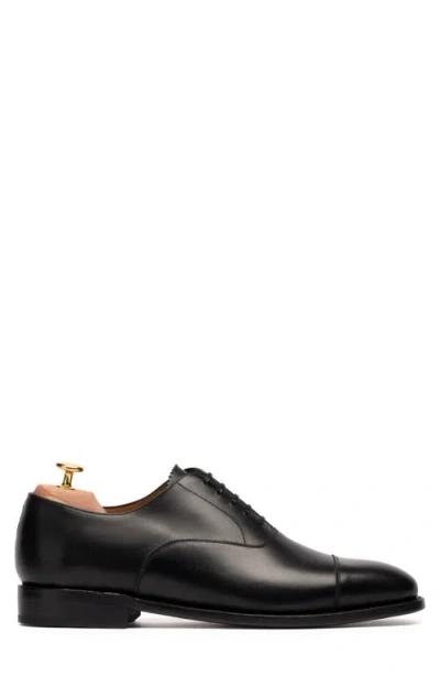 Morjas The Cap Toe Oxford In Black