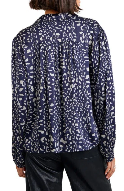 Bella Dahl Smocked Shoulder Textured Blouse In Blue