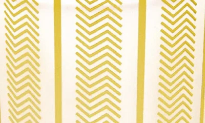 Nest New York Winter Chai Votive Candle 2 Oz. In Gold