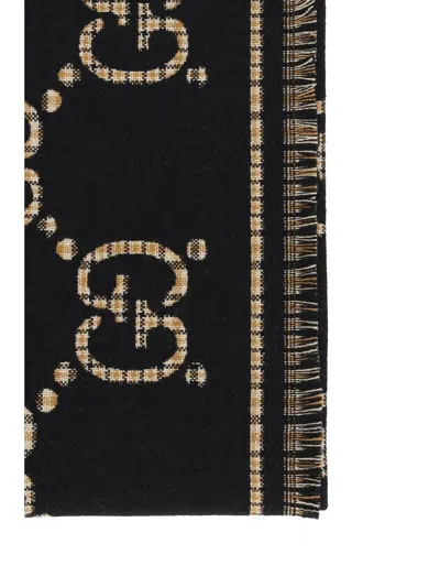 Gucci Gg Scarf In Black